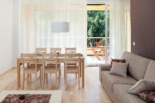 Aparthotel Gozdna Villa Mari
