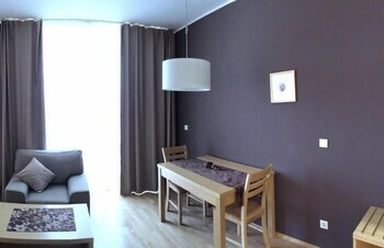 Aparthotel Gozdna Villa Mari