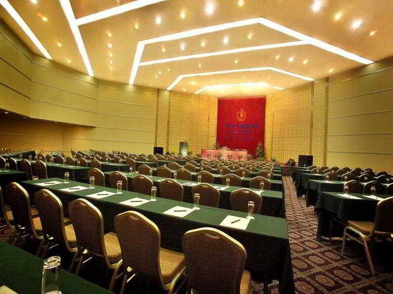 Hotel Central Hna