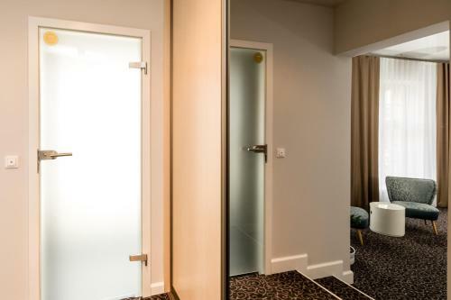 Sleep In Hostel & Apartments