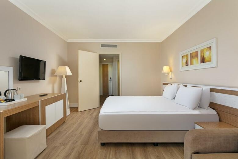 Alva Donna World Palace Hotel