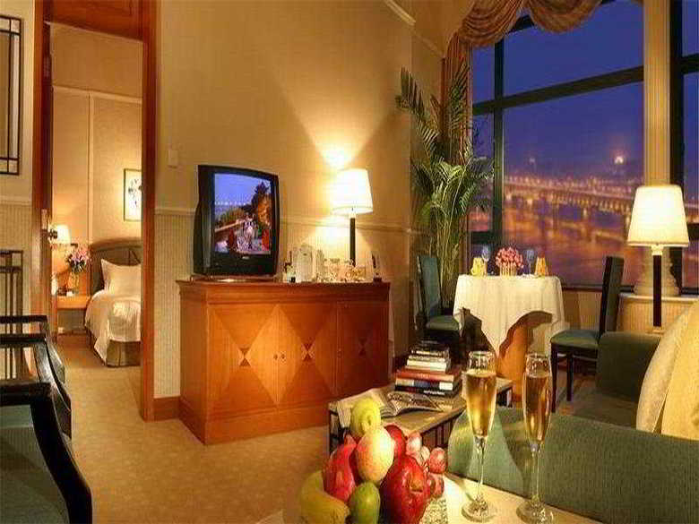 Hotel Holiday Inn Riverside Wuhan