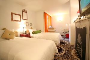 Hotel Luxe Manor