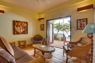 Hotel Robert's Grove Beach Resort