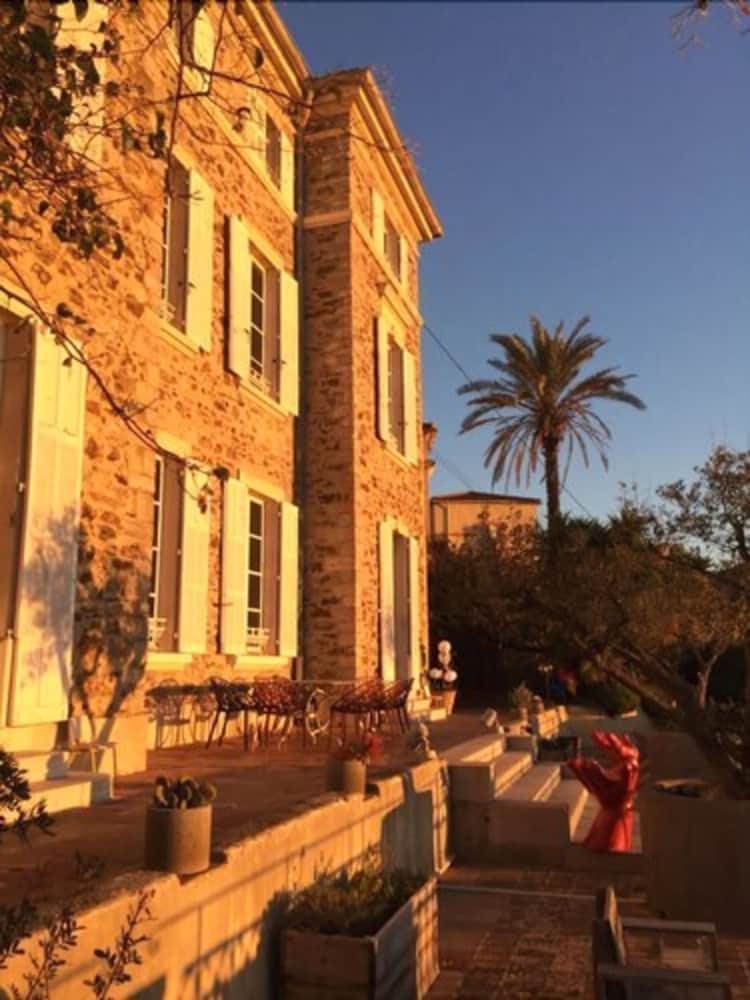 Hostal Castel Pierre Lisse