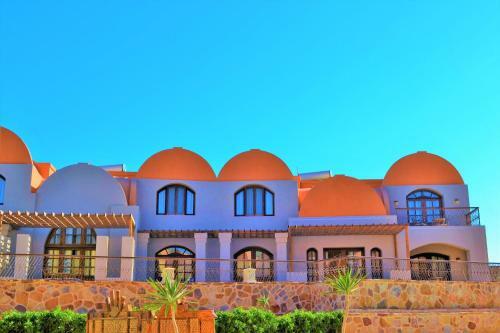 Hotel Rohanou Beach Resort