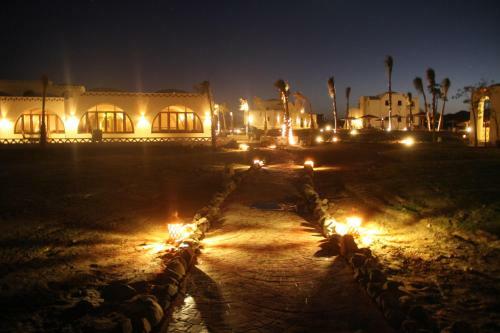 Hotel Aurora Beach Safari Resort