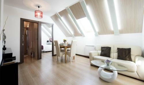 Apartamentos Fuente Redonda