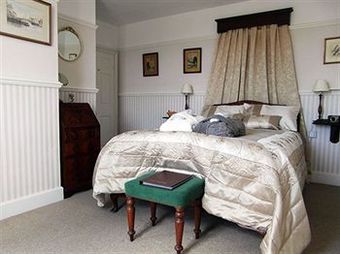 Bed & Breakfast Saint Hilda's House