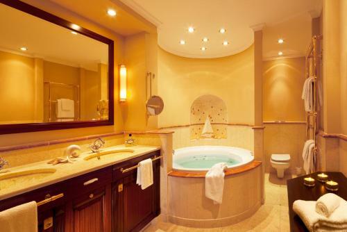 Hotel Yachthafenresidenz Hohe D�ne
