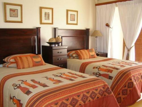 Hostal Avon Road Guest House & Tours