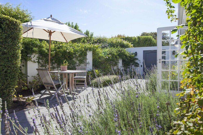 Bed & Breakfast 14 On Klein Constantia