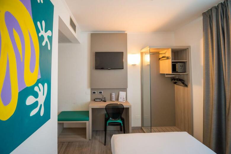 Hotel Omnia