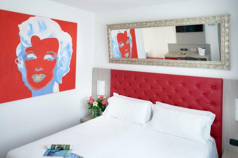 Hotel Omnia