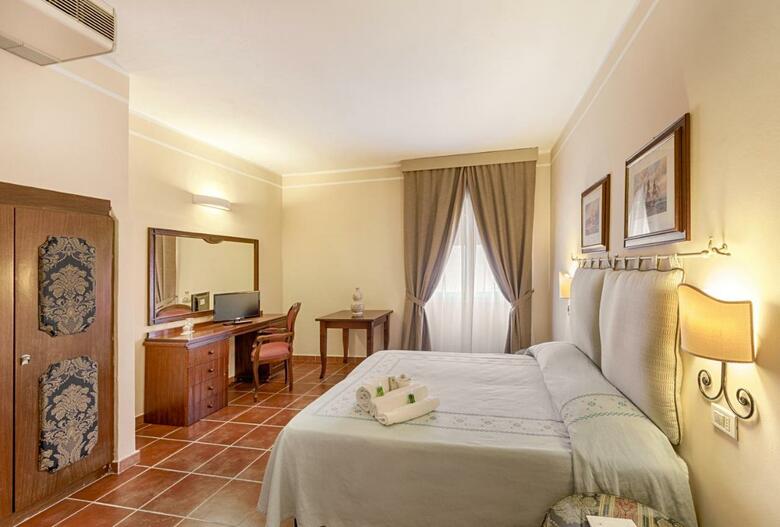 Hotel Colonna Palace Mediterraneo