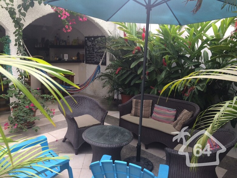 Hostal Villa64
