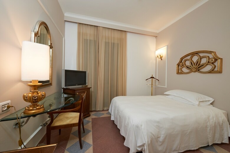 Hotel Eurostars Centrale Palace