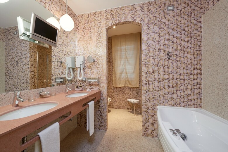 Hotel Eurostars Centrale Palace