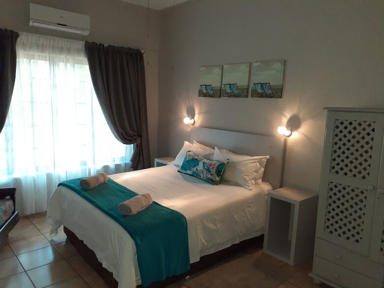 Hostal Komati Guesthouse