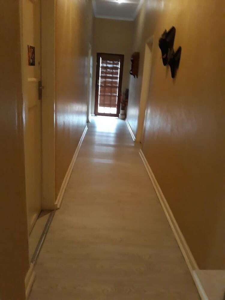 Hostal Komati Guesthouse