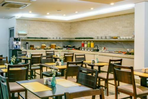 Hotel Plaza Inn Breeze Aeroporto