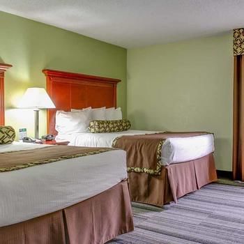 Hotel Alexis Inn & Suites