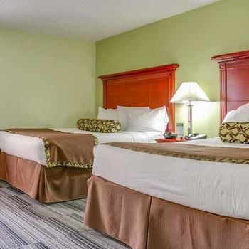 Hotel Alexis Inn & Suites