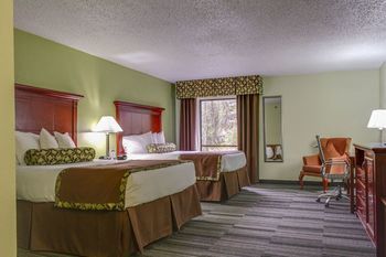 Hotel Alexis Inn & Suites