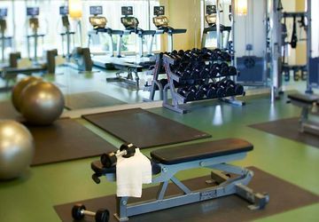 Hotel Renaissance Boston Waterfront