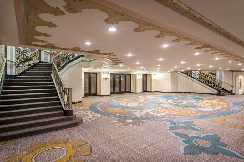 Hotel Hilton Netherland Plaza