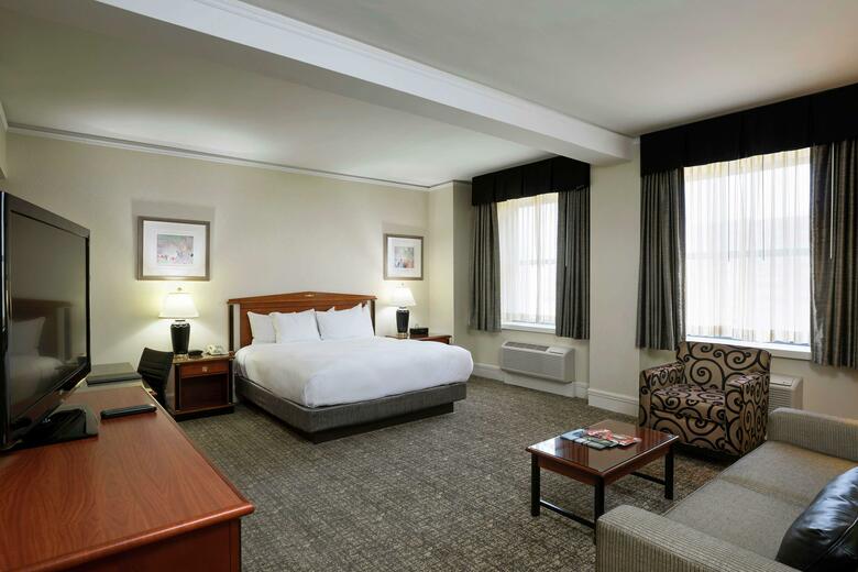 Hotel Hilton Netherland Plaza