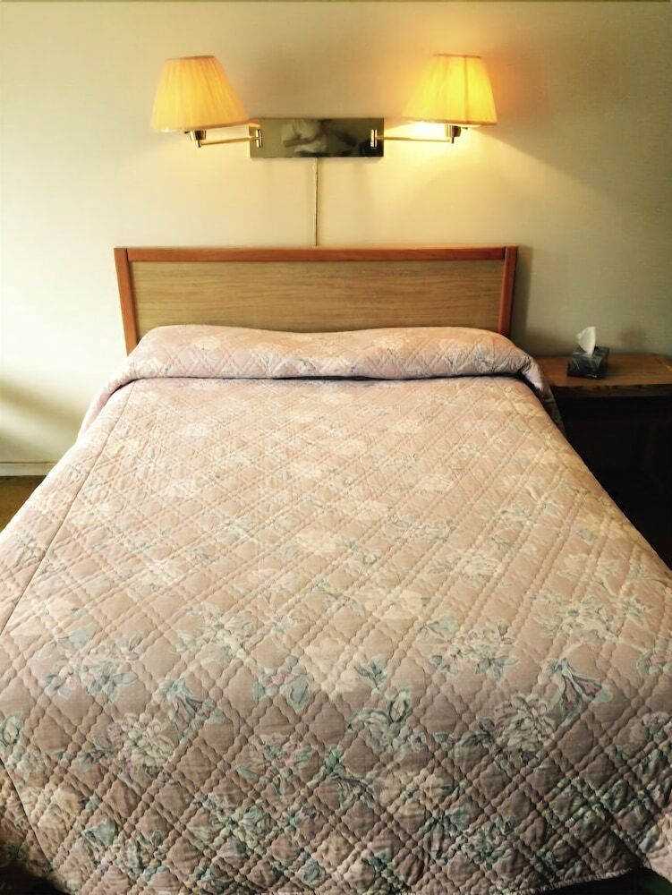 Town'n Country Motor Inn