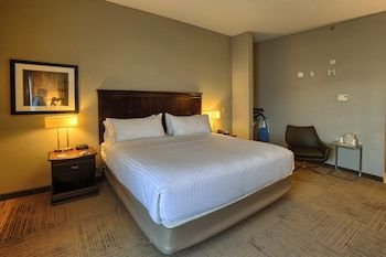 Holiday Inn Express Hotel & Suites Pell City