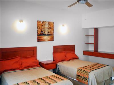 Hotel Concierge Plaza La Villa