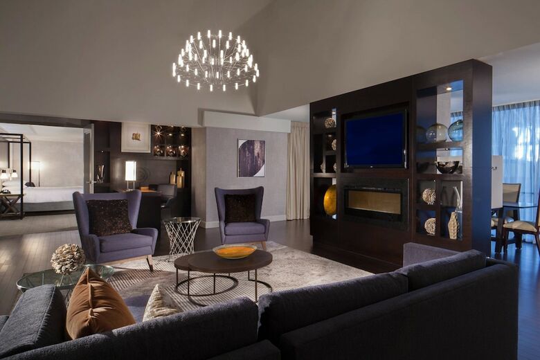 Hotel Dallas Marriott Downtown