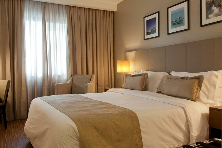 Hotel Golden Tulip Colinas