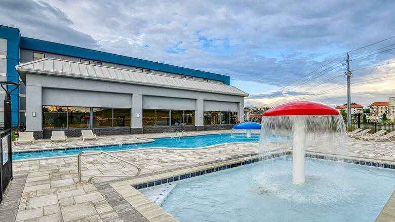 Hotel Holiday Inn Express And Suites