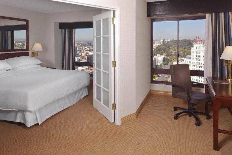 Hotel Sheraton Suites San Diego At Symphony Hall