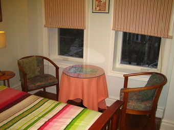 Suite Dreams Toronto Bed & Breakfast