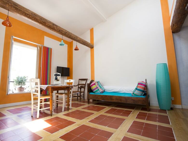Apartments La Com�die De P�zenas