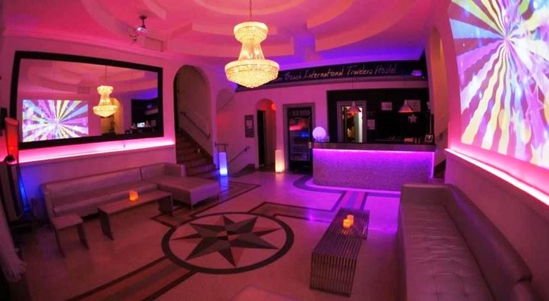 Miami Beach International Travelers Hostel