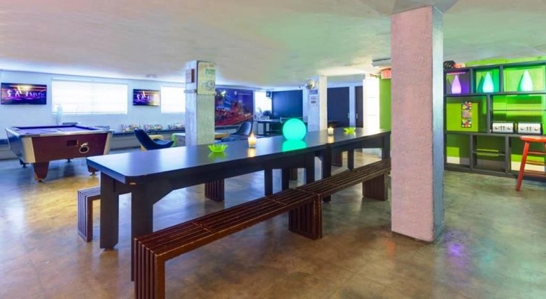 Miami Beach International Travelers Hostel