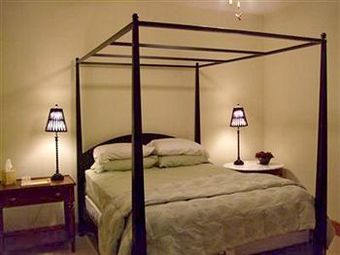 Hotel Paradise Hills Resort & Spa