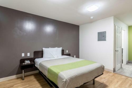 Motel Savannah Suites Savannah
