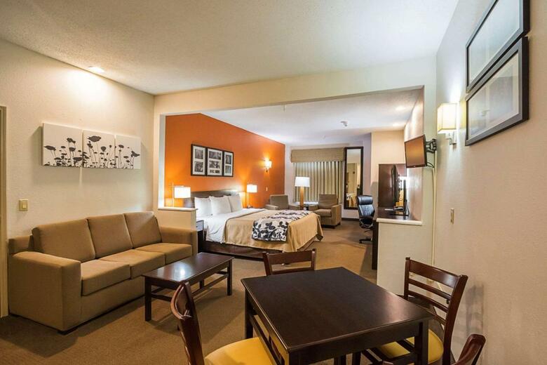 Hotel Sleep Inn And Suites Danville