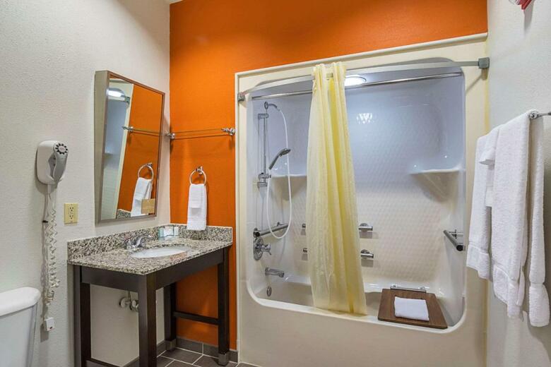 Hotel Sleep Inn And Suites Danville