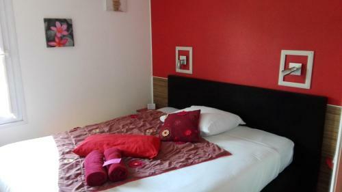 Hotel Kyriad Direct Saintes (ex Balladins)