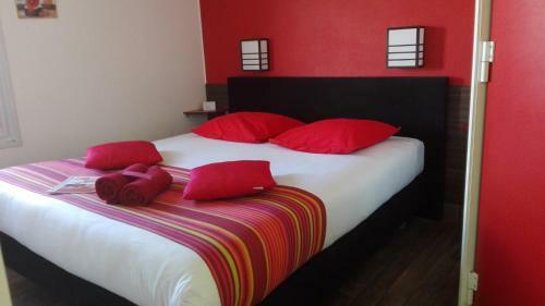 Hotel Kyriad Direct Saintes (ex Balladins)