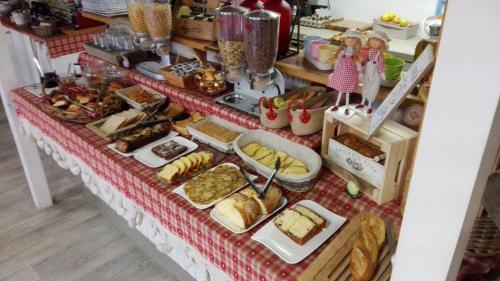 Hotel Kyriad Direct Saintes (ex Balladins)