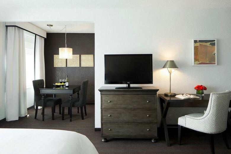 Hotel Capitol Hill Suites